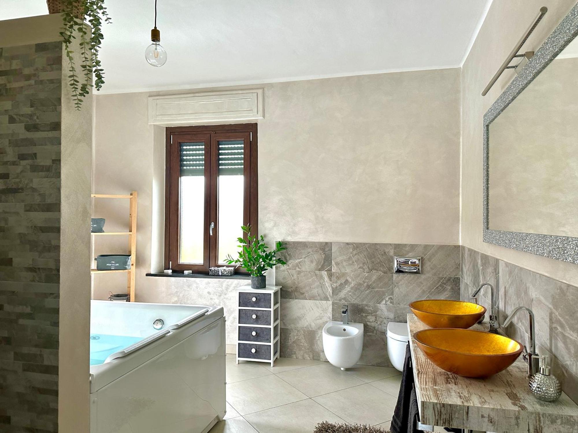 Appartamento In Villa Con Piscina Privata E Jacuzzi Ad Uso Esclusivo Rivarolo Canavese Exterior photo